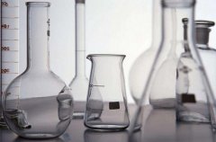 玻璃器皿上的污垢怎么清理？泡酒/實驗用器皿的清理小竅門