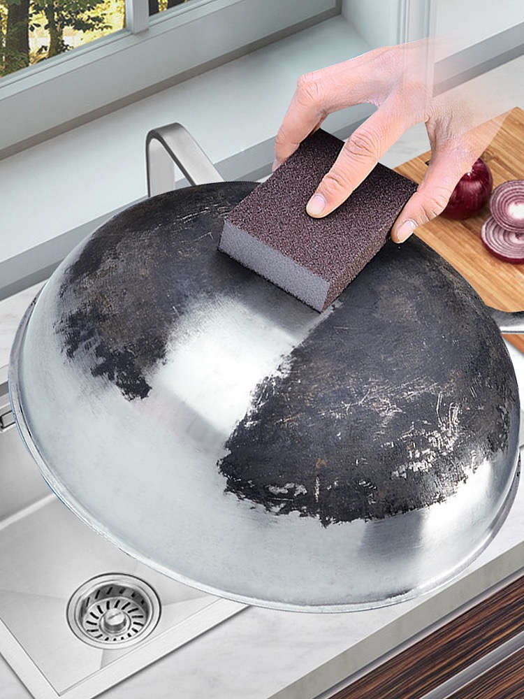 不銹鋼鍋被火燒黑了怎么辦？用金剛砂納米海綿